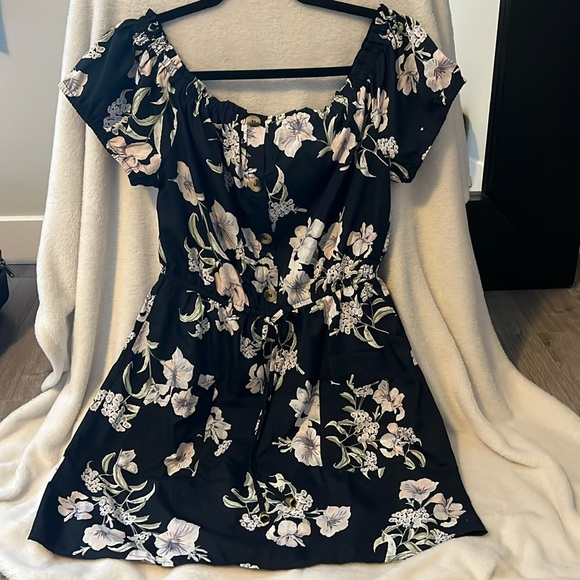 Summer Dress ☀️👗 - Picture 1 of 1